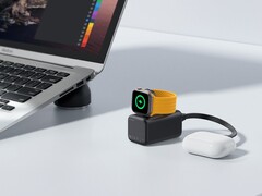 The Joyroom 5000mAh power bank has a dedicated Apple Watch charger. (Image source: Joyroom)