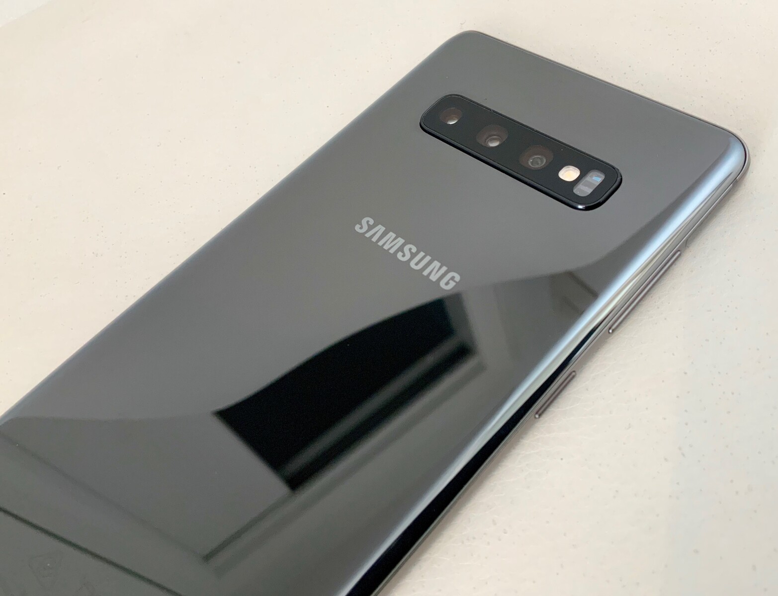 s10 black