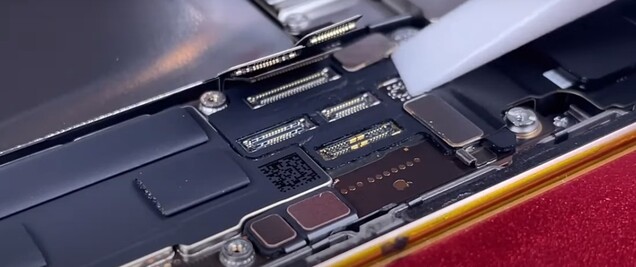 Tearing down any iPhone is a rather tedious procedure (Image source: KingSener on YouTube)