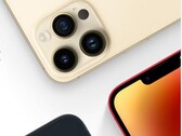 The iPhone 15 and iPhone 15 Plus will make away with the rectangular notch on the standard iPhone 14 duo. (Source: Apple)