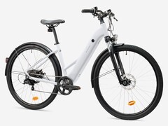 The Decathlon Rockrider E-ACTV 100 low-frame e-bike is now available. (Image source: Decathlon)