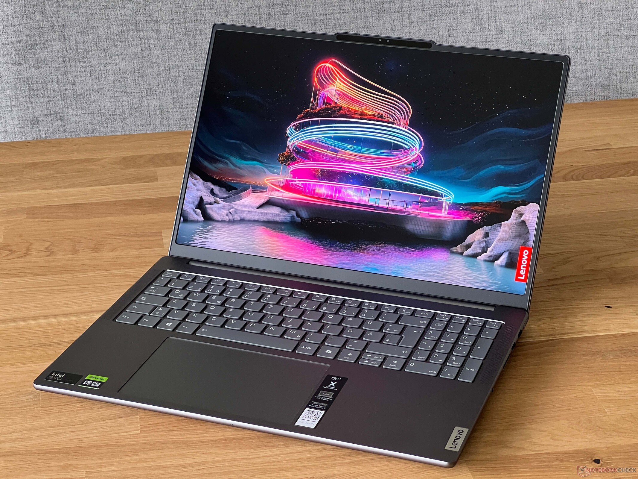 Lenovo Yoga Pro 9i 16 G9 still comes with a great mini LED panel at 1200 nits, but also new