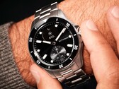 The Withings ScanWatch Nova is based on the design of a classic diver's watch. (Image: Withings)