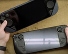 The Steam Deck came a long way in two years from its Engineering Sample 34 prototype. (Image source: Bringus Studios)