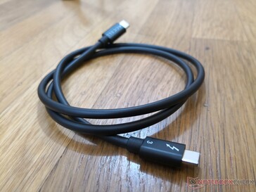 Cable is 2.6 ft or 0.8 m long