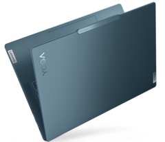 Lenovo Yoga Pro 9 RTX 5060 lid with camera notch. (Image source: Globaldata)