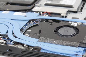 The light blue heat pipes are purely aesthetic