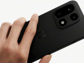 The OnePlus 15. (Image source: OnePlus, edited)