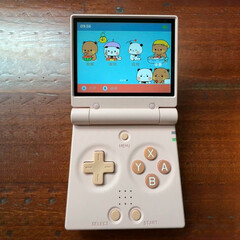 The Miyoo Mini Flip appears to have a smaller d-pad than the regular Miyoo Flip but the same-sized ABXY buttons. (Image source: GameboyJuntaro - edited)