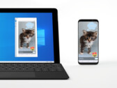 The Your Phone app on the new Insider preview can mirror your Android's screen. (Source: Microsoft)