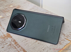 Honor started shipping the Magic V3 globally a few days ago. (Image source: Notebookcheck)