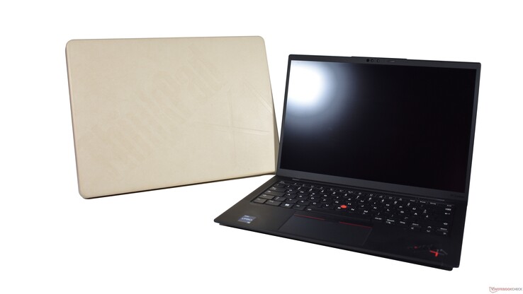 Lenovo ThinkPad X1 Carbon Gen 10: New recyclable packaging made out of paper