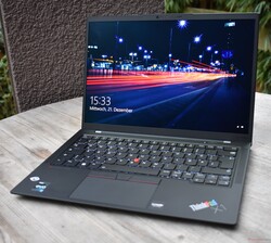 Lenovo ThinkPad X1 Carbon G10 30th Anniversary Laptop Review: OLED.
