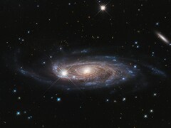 An image showing the spiral galaxy UGC 2885.