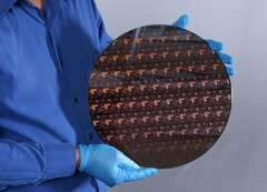 IBM is cramming 50 billion transistors in each fingernail-sized chip. (Image Source: IBM)