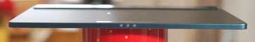 Bottom: accessory connection