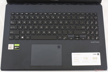 Layout is identical to other VivoBook laptops. The key caps, however, are slight sharper around the corners this time