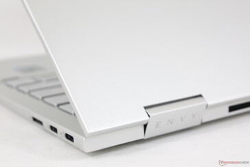 Smooth matte metal texture from top to bottom. The bright silver hides fingerprints well