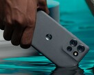 The Motorola Edge 50 has a MIL-810-STD water resistance rating. (Image source: Motorola)