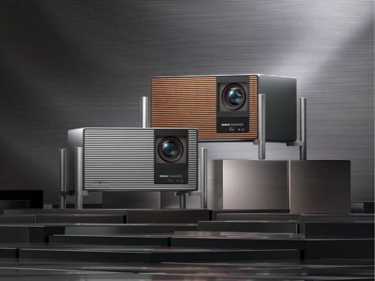 The Xgimi Titan Noir projector