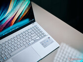 Asus VivoBook S 15 OLED Snapdragon 8-core laptop review - An almost silent everyday companion with the Snapdragon X Plus