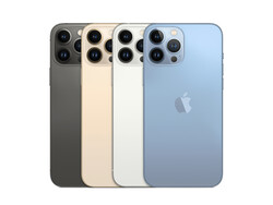 Testing the Apple iPhone 13 Pro Max.