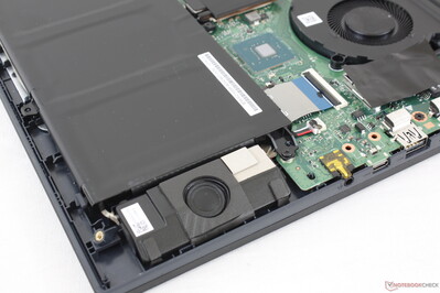 Stereo speakers near front corners. There are almost no vibrations on the palm rests even when set to a high volume Stereo speakers near front corners. There are almost no vibrations on the palm rests even when set to a high volume