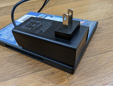 Wall wart 57 W AC adapter