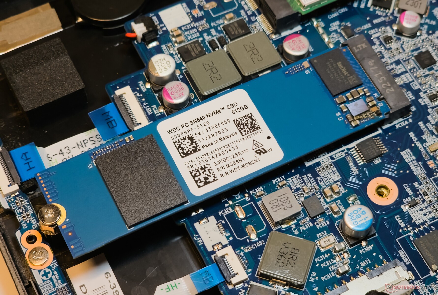 Colorful EVOL X15 AT 23 Review: Impressive QHD gamer with Raptor Lake ...