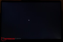 Slight backlight bleeding in the lower right corner