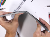 The Apple iPad Pro's structural integrity is less than ideal. (Source: JerryRigEverything on YouTube)