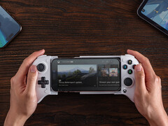 The new Ultimate Mobile Gaming Controller should start shipping by the end of the week in the US. (Image source: 8BitDo)