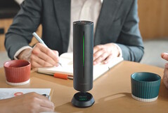 The Insta360 Wave speakerphone can create office meeting summaries and transcriptions, and optionally answer questions about meetings using AI. (Image source: Insta360)