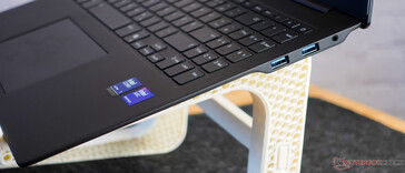 LG Gram Pro 16 ports on the right side. (Image source: Marc Herter for Notebookcheck)