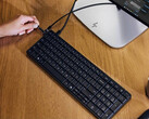 HP sells the EliteBoard G1a in a single colour option.