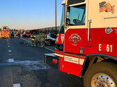 Sacramento firefighters dealing with the Model S combustion (image: Metro Fire Sacramento)