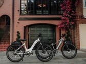The Aventon Level.2 electric bicycle has an assistance range of up to 60 miles (~97 km). (Image source: Aventon)