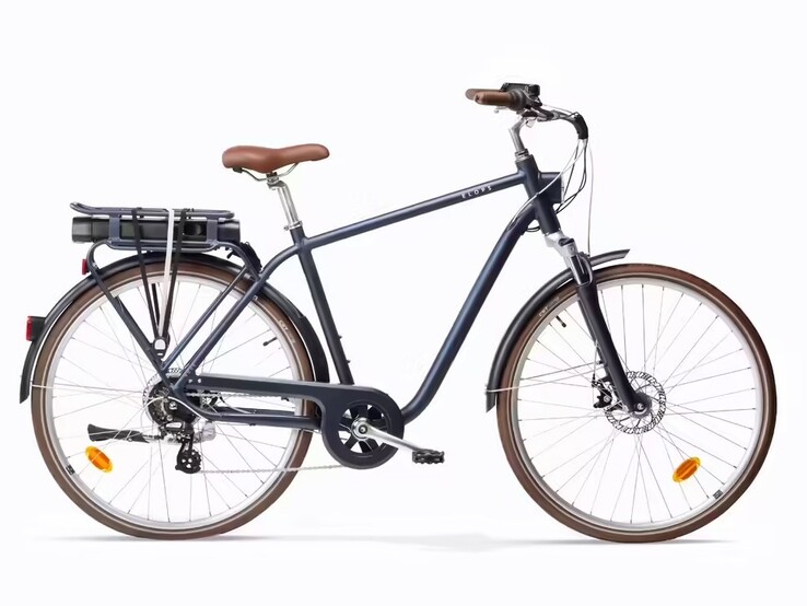 The Decathlon High Frame Electric City Bike Elops 900. (Image source: Decathlon)