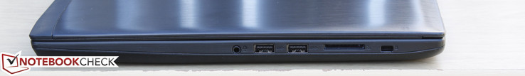 Right: 3.5 mm combo audio, 2x USB 3.0, SD reader, Kensington Lock