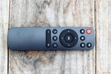 The Vamvo L6200's remote is simple and straightforward.