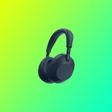Sony's latest ANC headphones are back on sale. (Image source: Sony; edited by Notebookcheck)