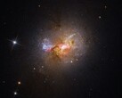 An image showing the dwarf starburst galaxy Henize 2-10.