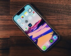 The fourth-generation iPhone SE will reportedly adopt the design of the iPhone 14. (Image source: Karol Smoczynski)