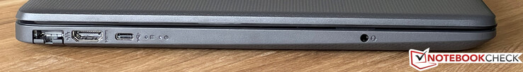 Left: Gigabit ethernet, HDMI, USB-C 3.2 Gen.1 (5 GBit/s), 3.5 mm audio jack