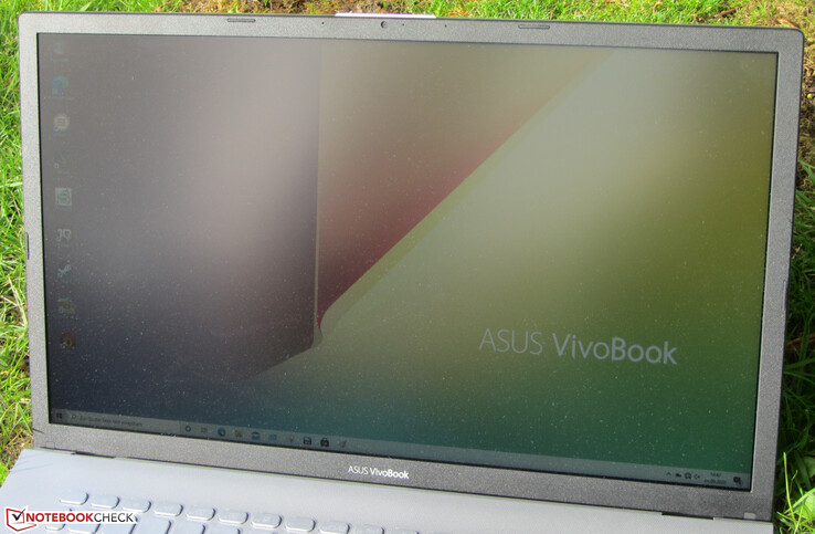 The VivoBook outdoors