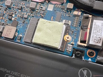 Swappable M.2 2230 SSD