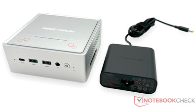 The Minisforum Venus Series NAB9 and its power supply (19 V; 6.32 A)