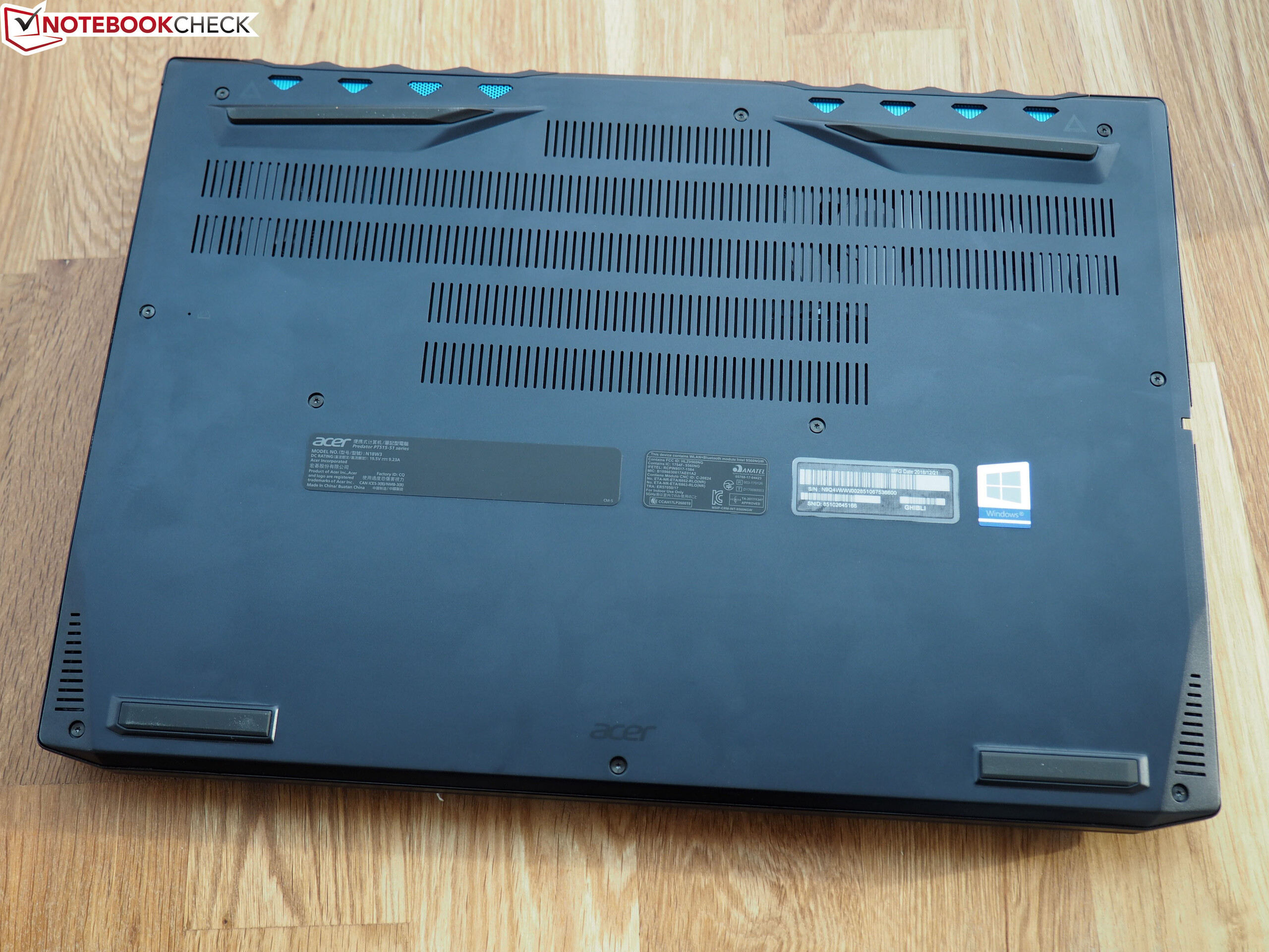 Acer Predator 500 Laptop Review: A Lot of Gaming Performance Case - NotebookCheck.net Reviews