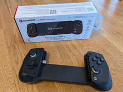 The Gamesir x5 Lite belies its budget nature, offering an experience that can easily compete with more expensive offerings