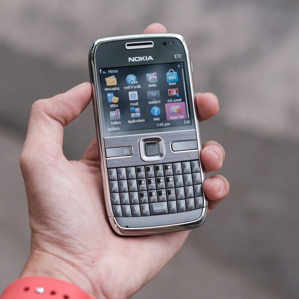 A refreshed Nokia E72 should keep the shortcut keys on the QWERTY keyboard. (Image source: Unsplash - edited)